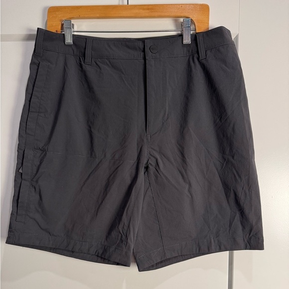 North face men’s shorts 34 waist gray lightweight moisture wicking - Picture 1 of 7